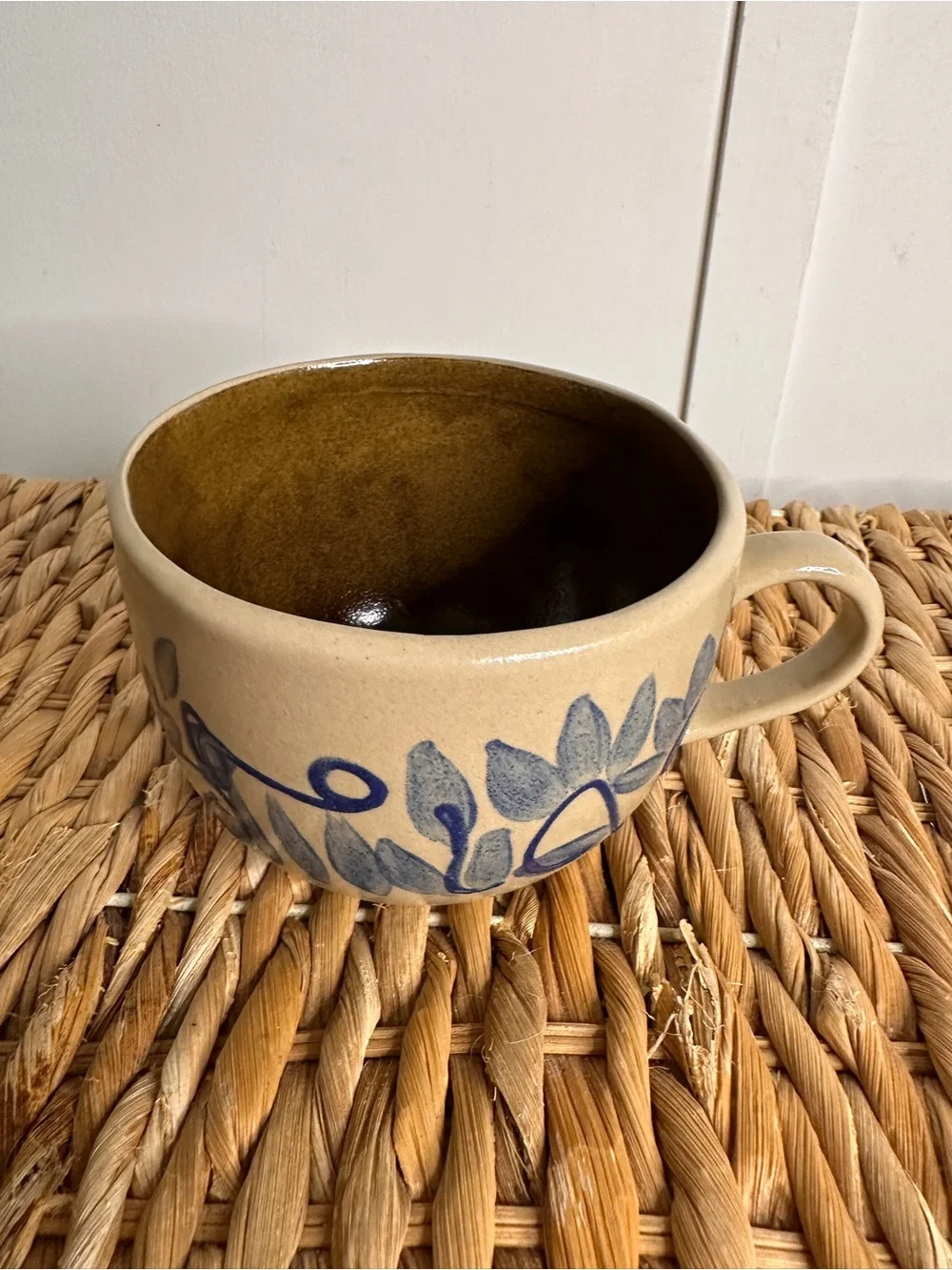 Hand-Painted Blue Leaf Ceramic Mug - Neutral Exterior